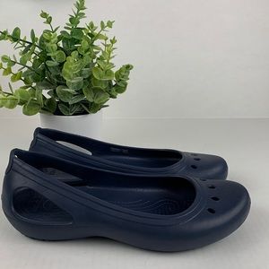 Crocs dark blue flats